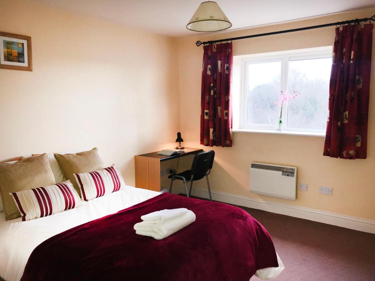 Kings Court Holiday Apartments Tralee Extérieur photo