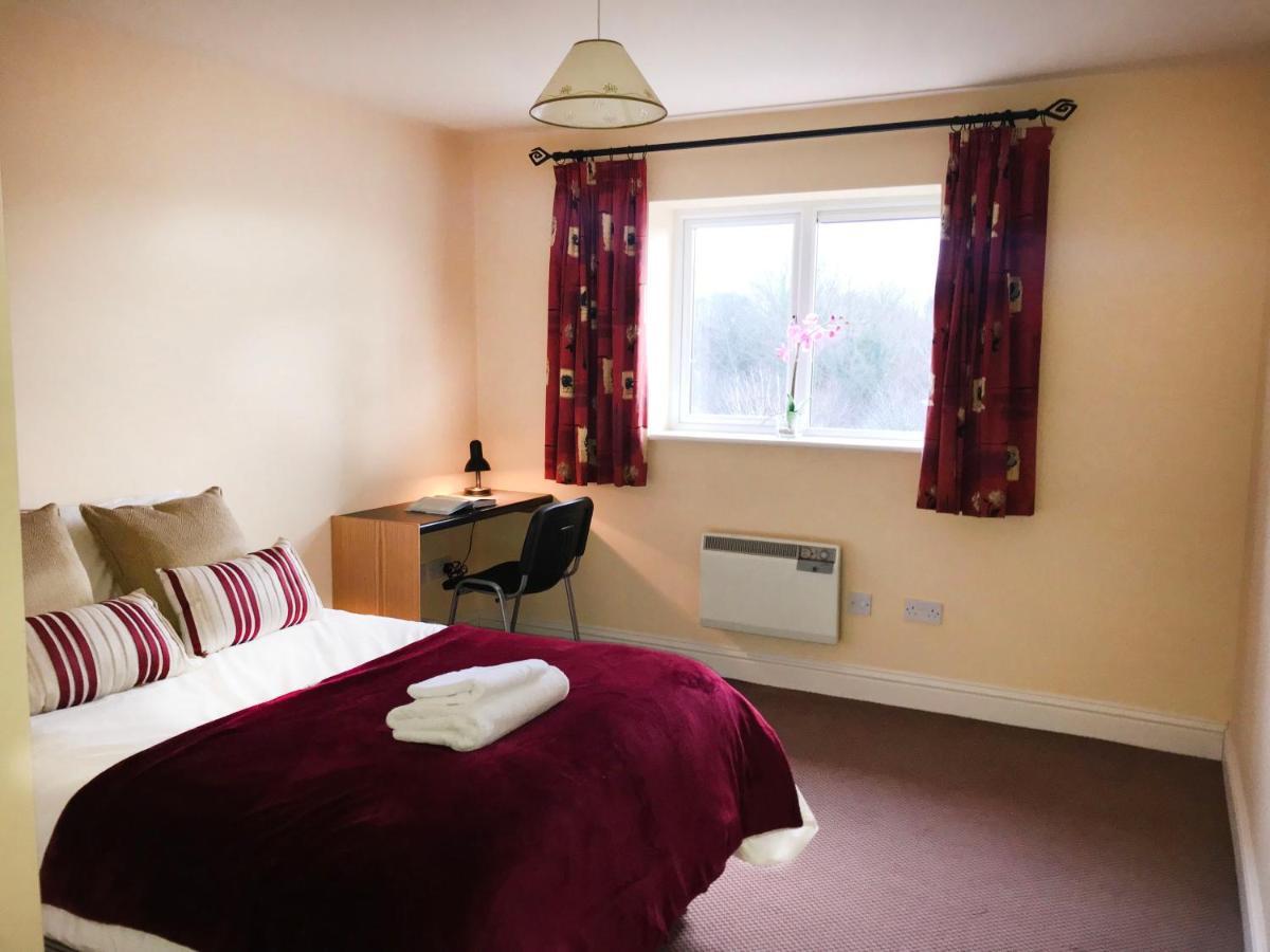 Kings Court Holiday Apartments Tralee Extérieur photo