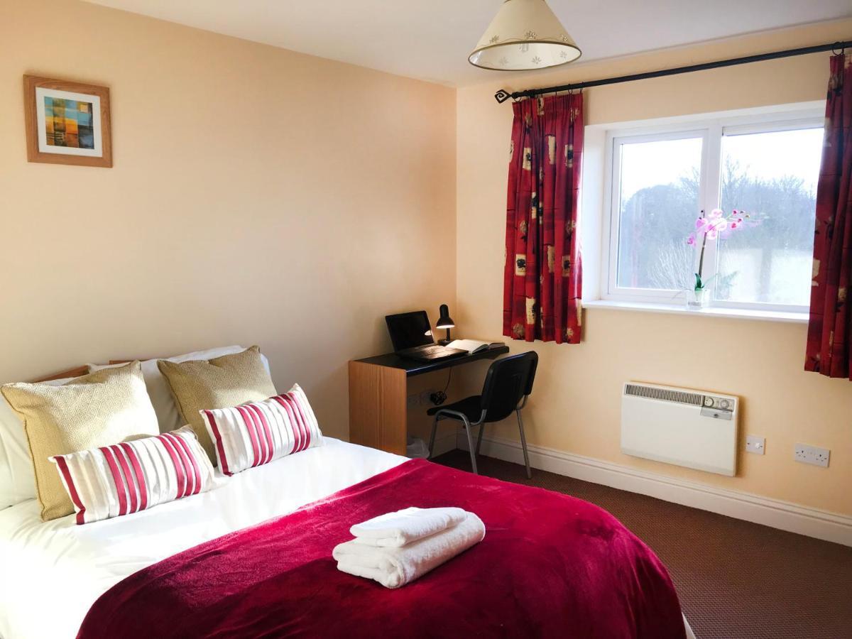 Kings Court Holiday Apartments Tralee Extérieur photo