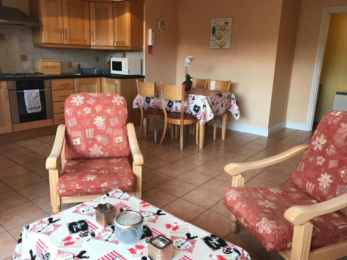 Kings Court Holiday Apartments Tralee Extérieur photo